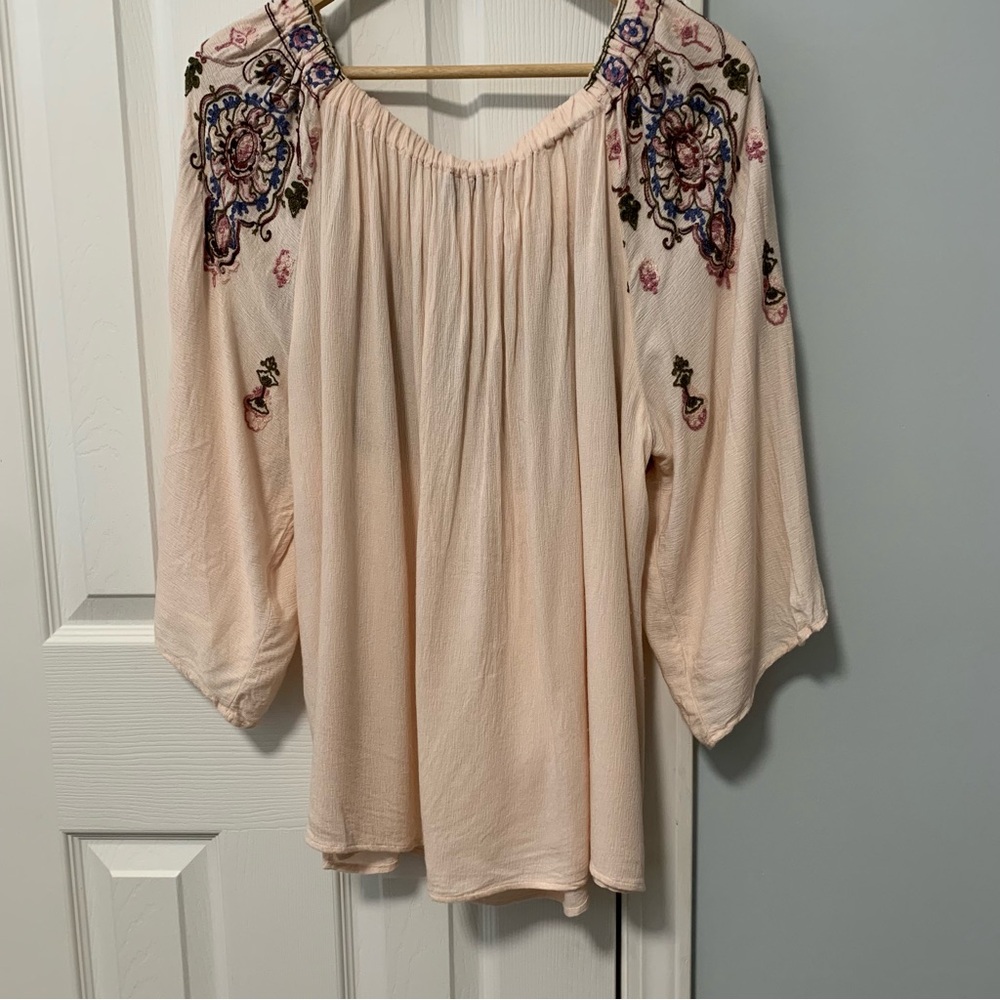 Embroidered Floral Blouse by Democracy 3XL - Picture 2 of 13